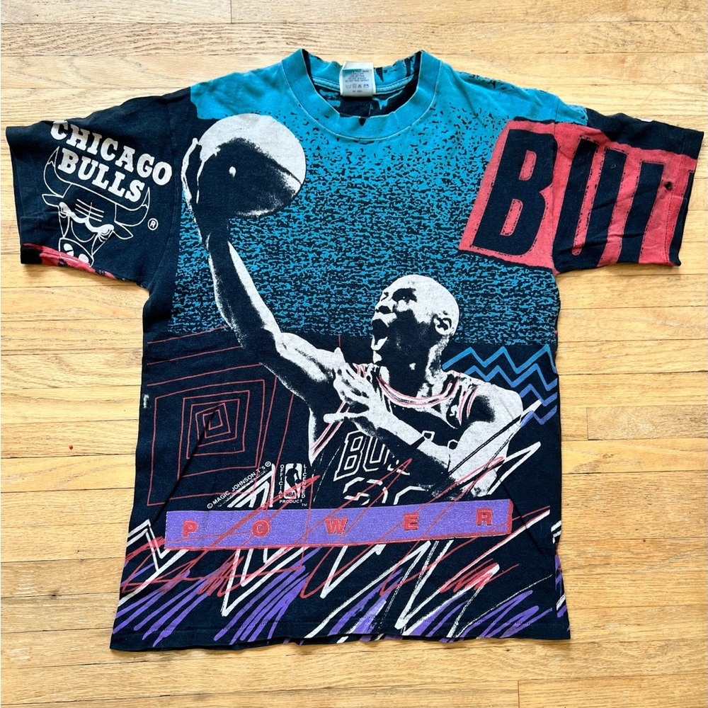 Michael Jordan Magic Johnson T-Shirt Size L All Over Print 90s ￼Bulls Vintage